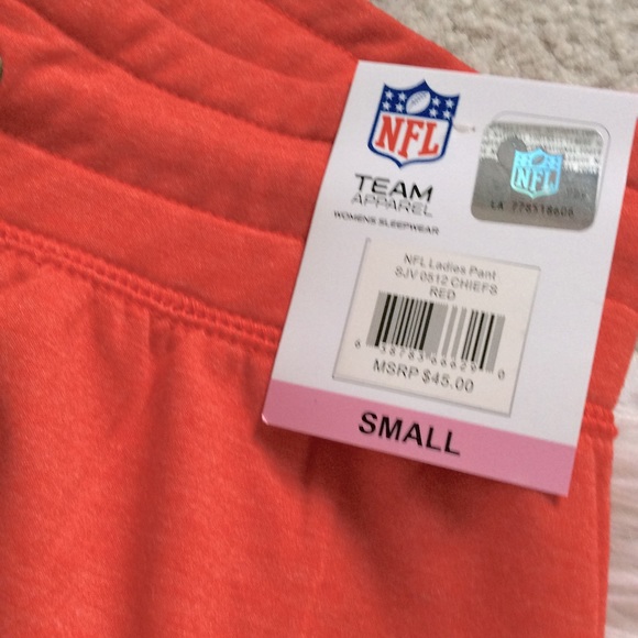 🔥2 LEFT🔥NWT “Swifties” KC Chiefs Women’s Jogger - Picture 8 of 11